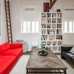 Paris 9Eme - Superbe Loft Avec Terrasse Privative
